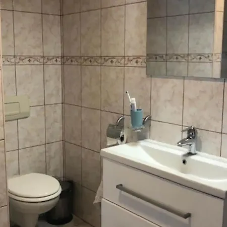 Three Bedroom Kastela
